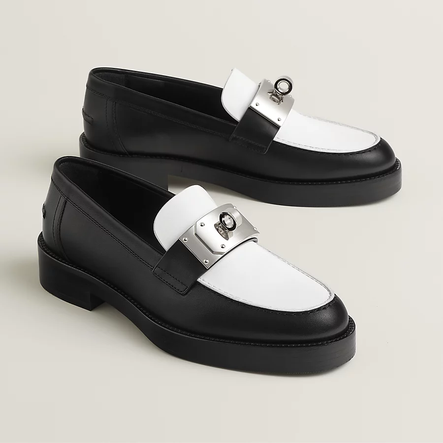 Hot loafer - Image 1